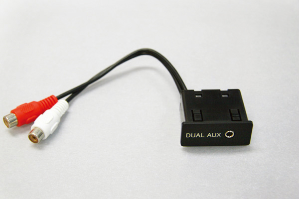 a/tack DUAL AUX AT-706